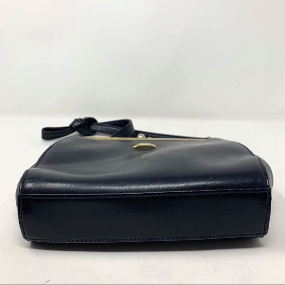 VINTAGE Liz Claiborne Black Faux Leather Clasp Top Purse - Picture 5 of 13